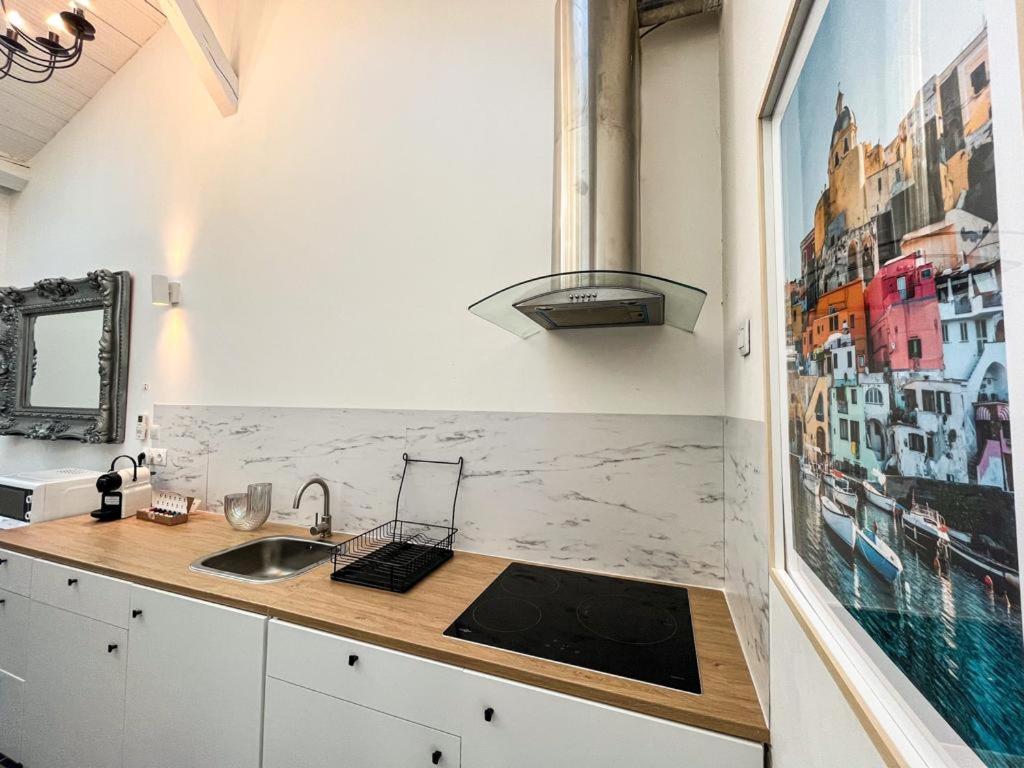 Suite Palm Spring Villeurbanne Extérieur photo
